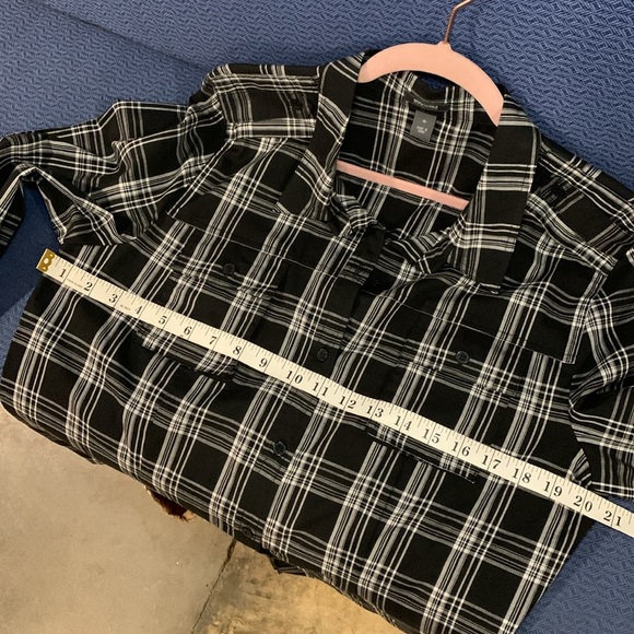 Kenneth Cole Reaction Blouse - Picture 6 of 8